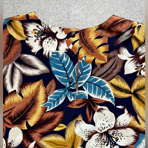 Kasper Women’s Floral Blouse XL Multicolor Short Sleeve Boxy Career Top - Picture 8 of 9